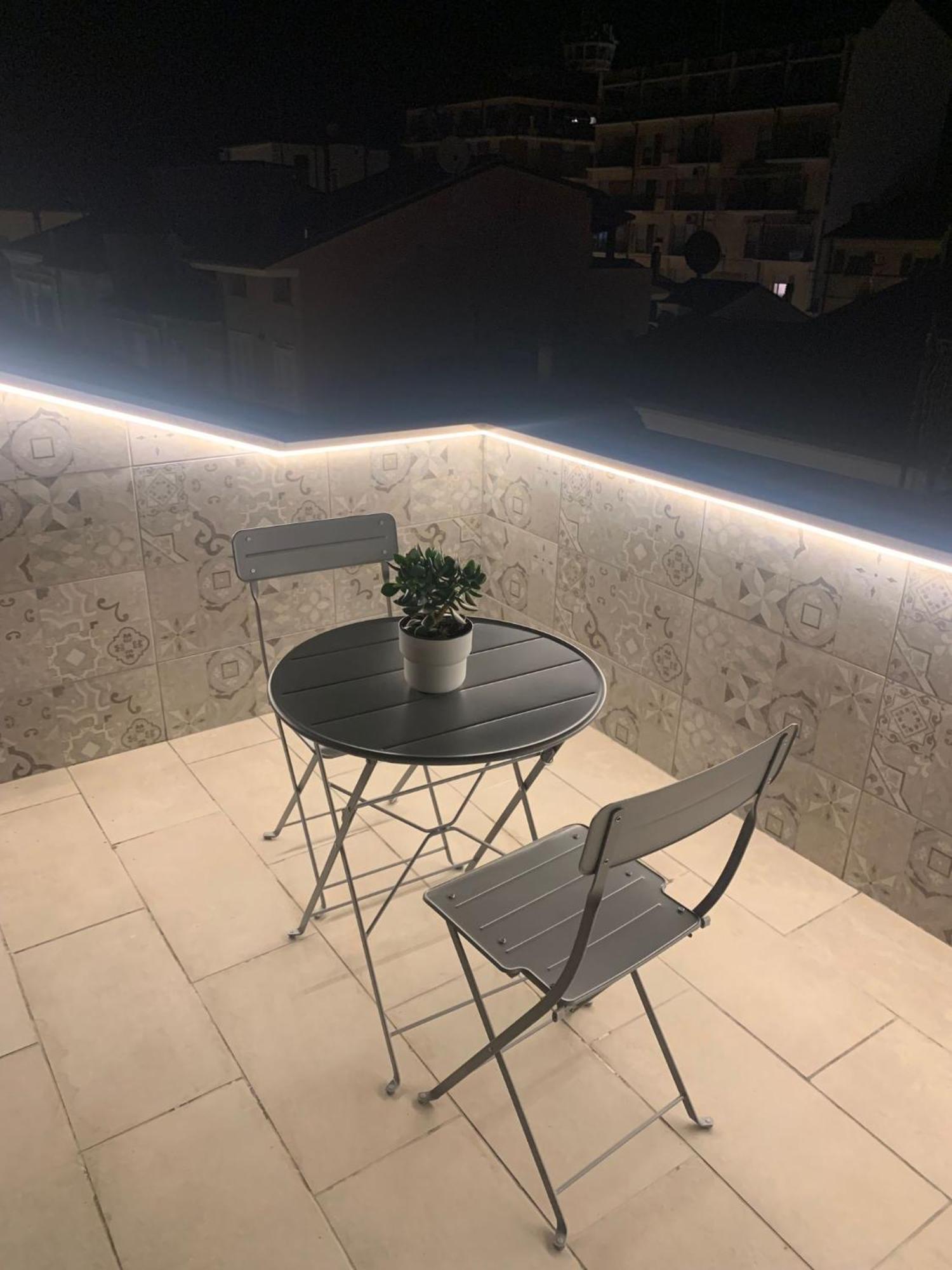 Civitanave Civitanova Marche Exteriör bild